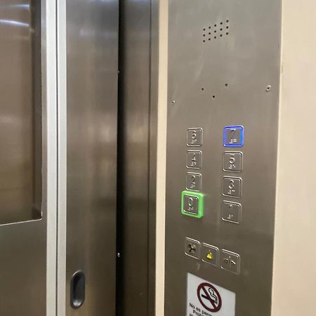 Fisa Rentals Aribau Barcelona Eksteriør billede
