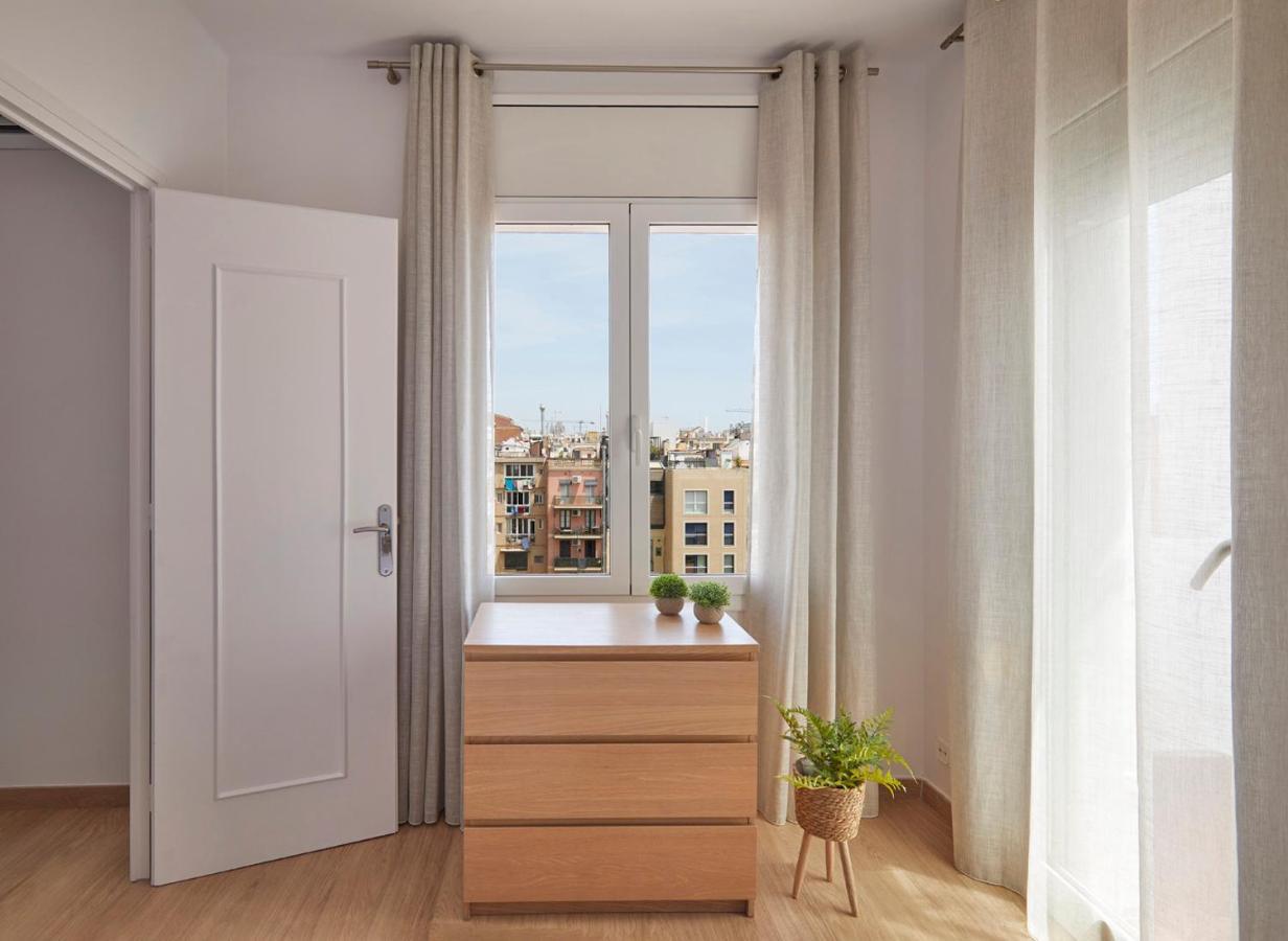 Fisa Rentals Aribau Barcelona Eksteriør billede